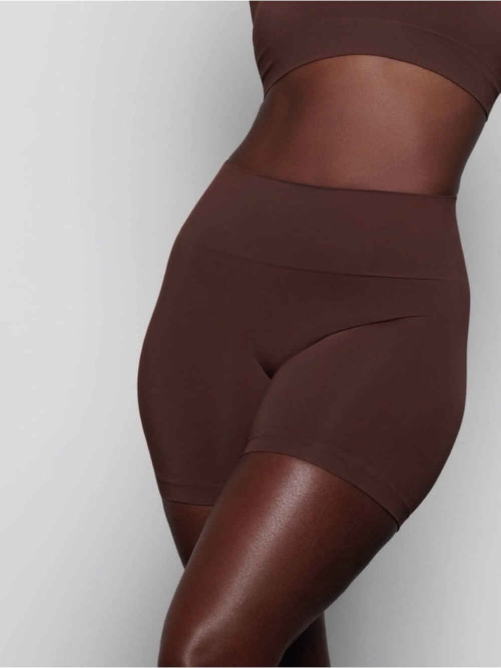 Skims Soft Smoothing Seamless Biker Shorts in Cocoa